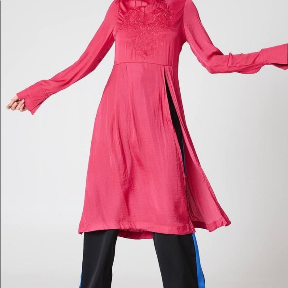 NWT Free People New day Blossom Embroidered tunic